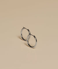 Medium Eloise Hoops