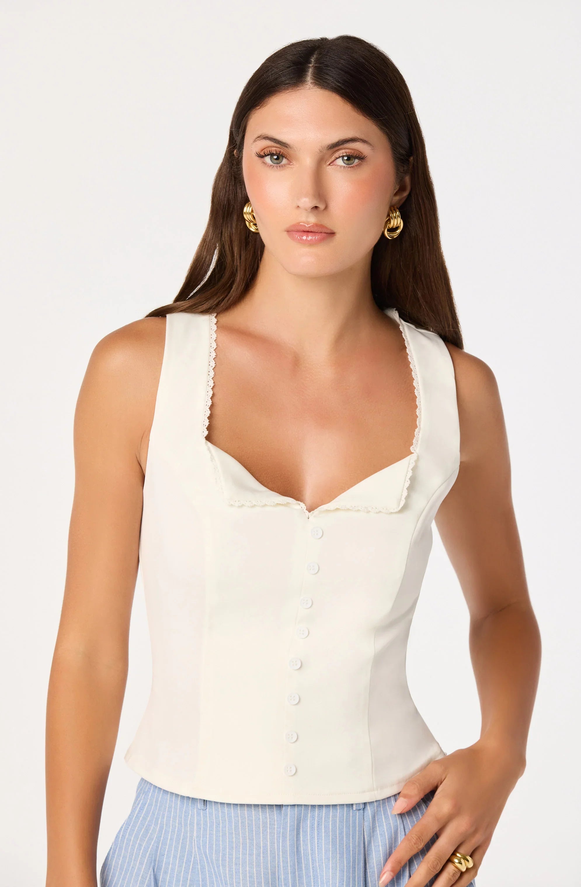 Inixyf Maddison Scalloped Crochet Trim Tank