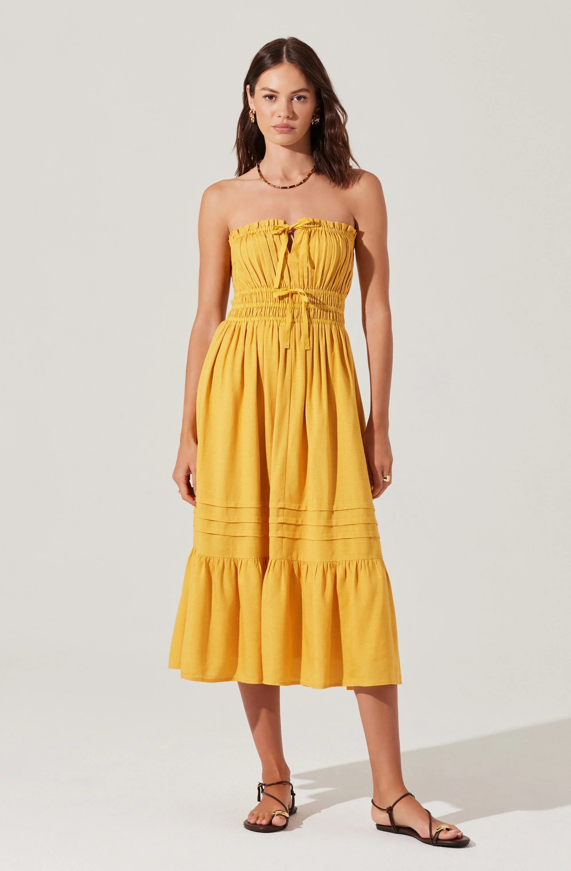 Lbruh Aubrie Strapless Smocked Midi Dress