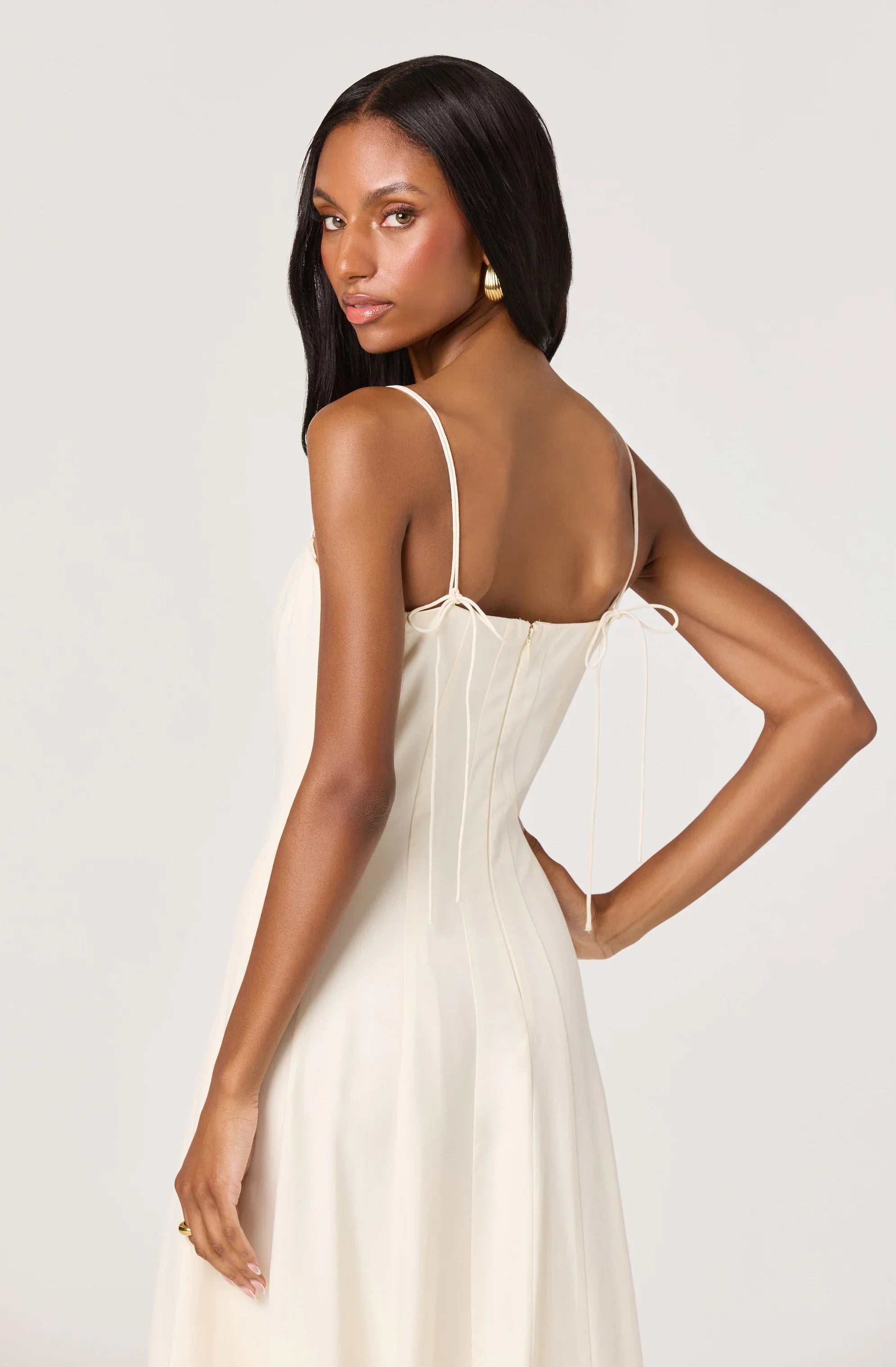 Inixyf Trisha Square Neck Midi Dress