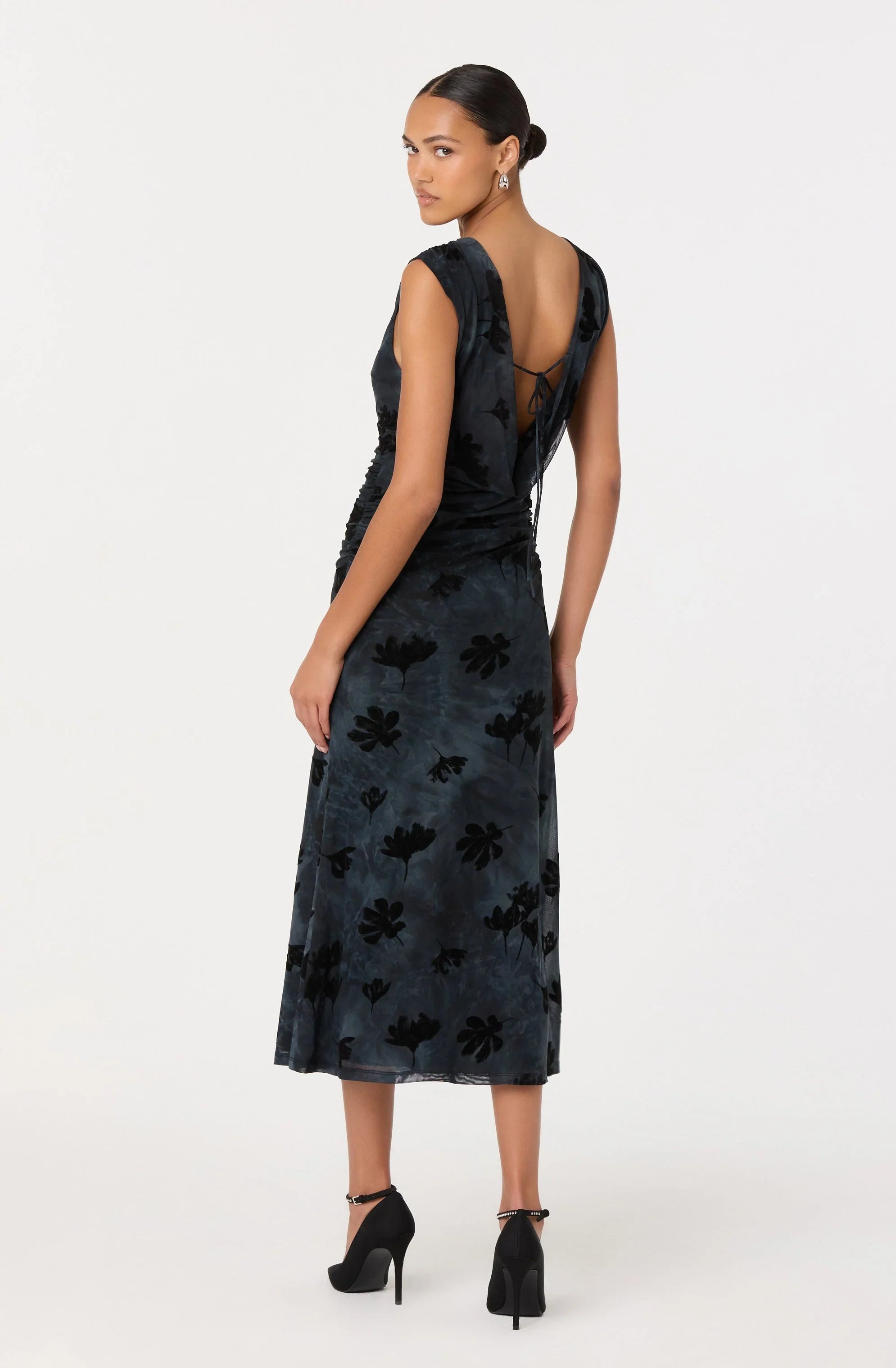 Lbruh Tionne Floral Midi Dress