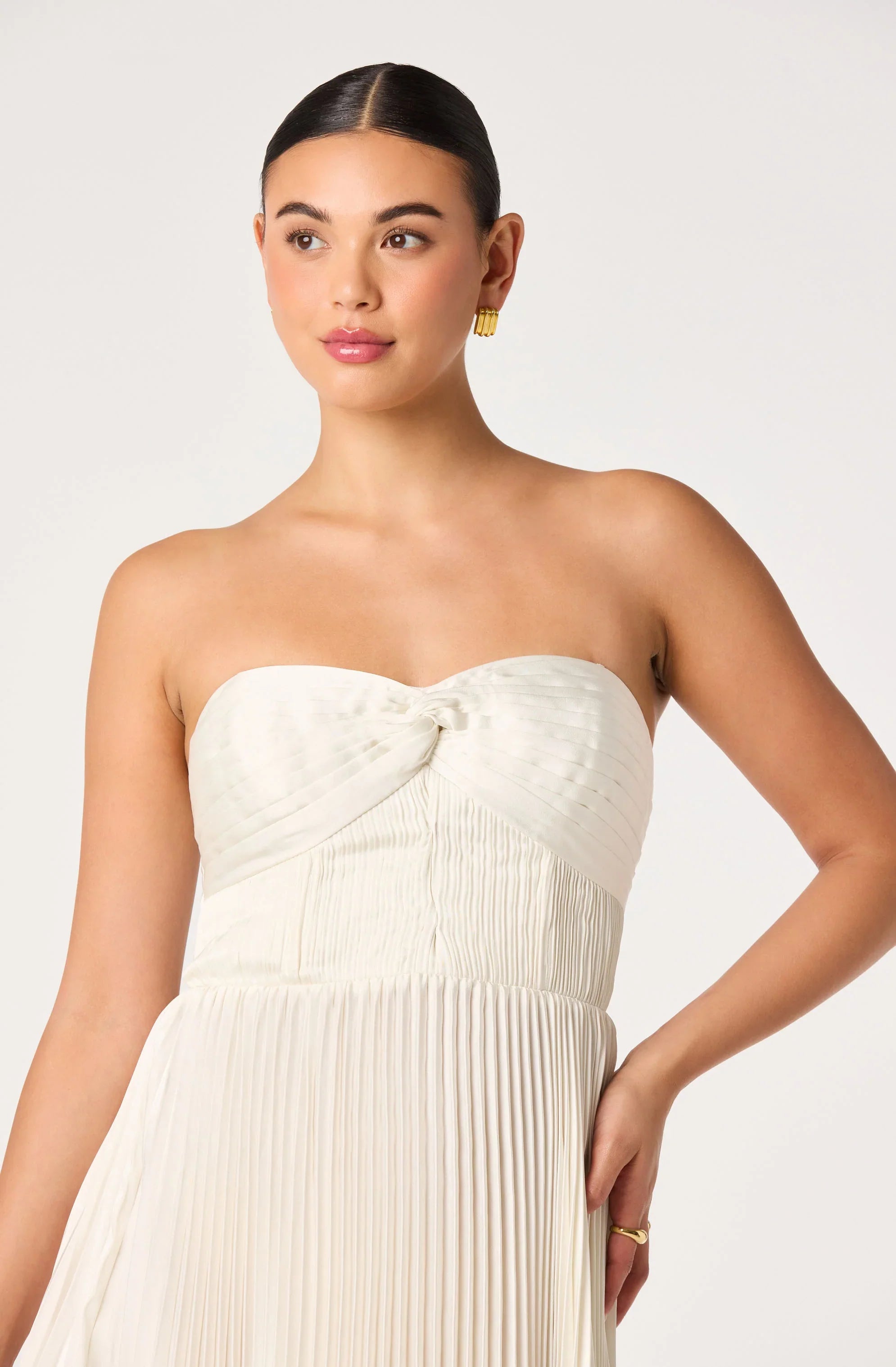 Lbruh Ascella Sweetheart Pleated Midi Dress