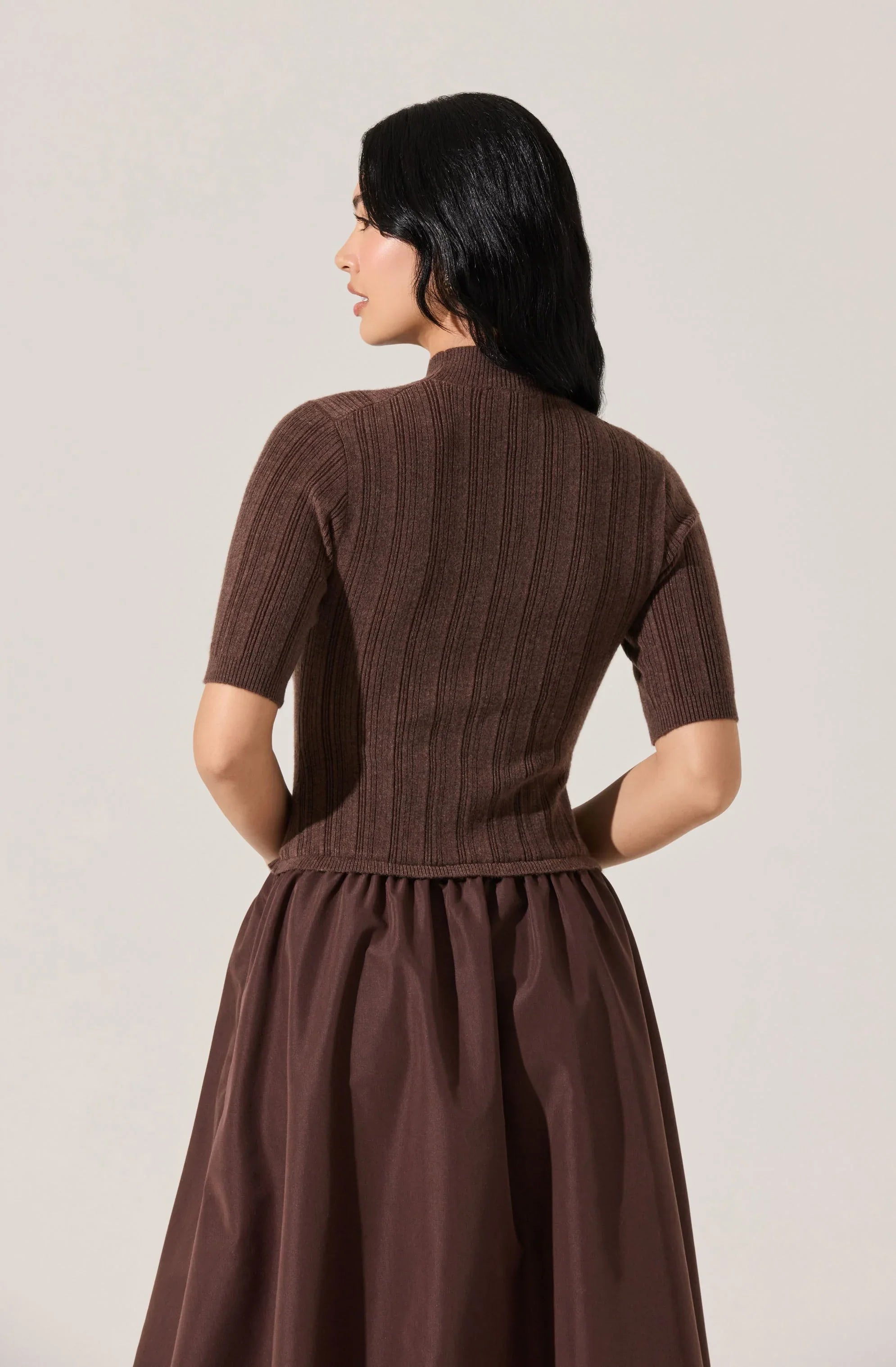 Lbruh Caerlion Contrast Knit Midi Dress