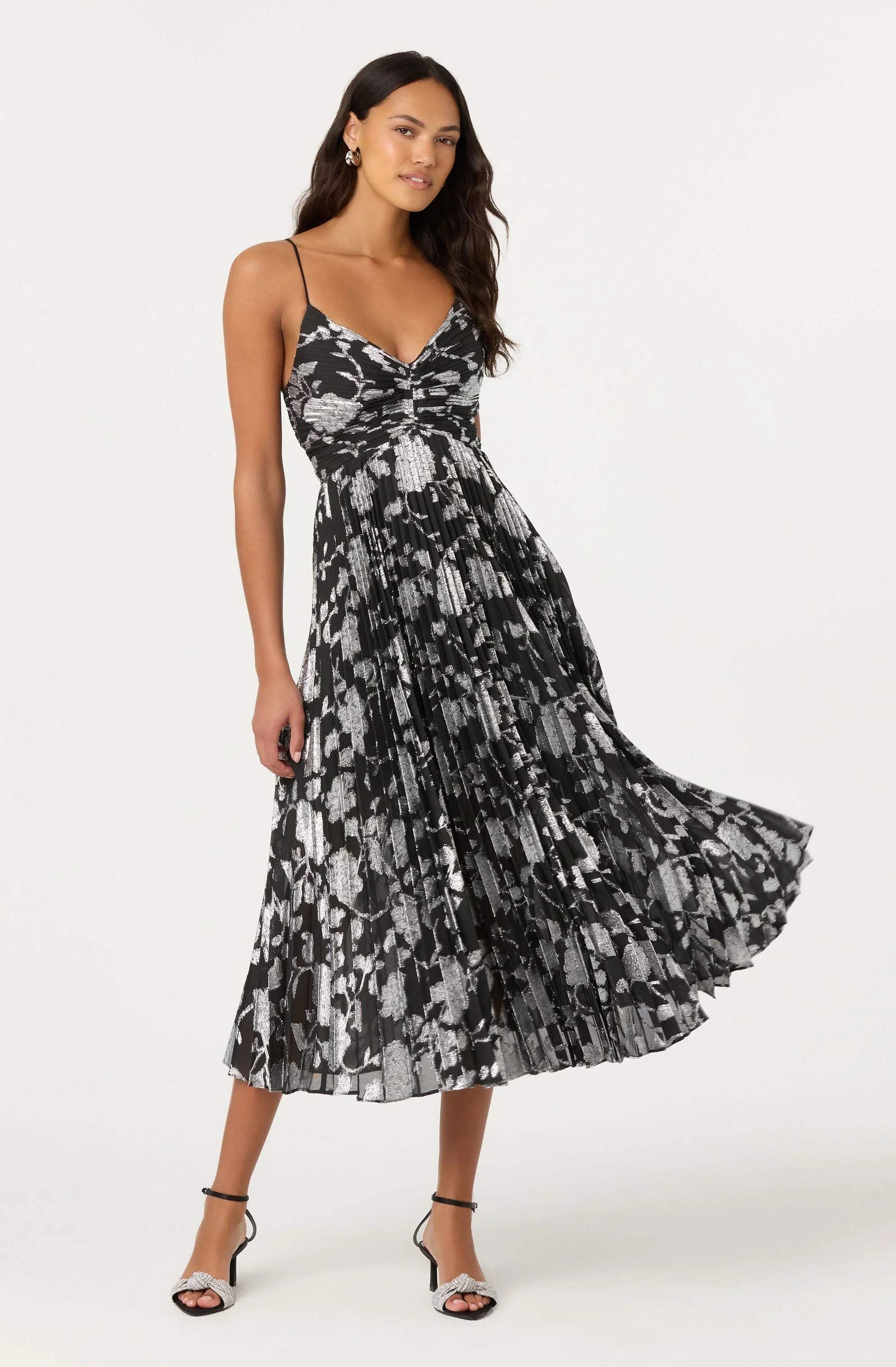 Lbruh Saoirse Metallic Pleated Midi Dress