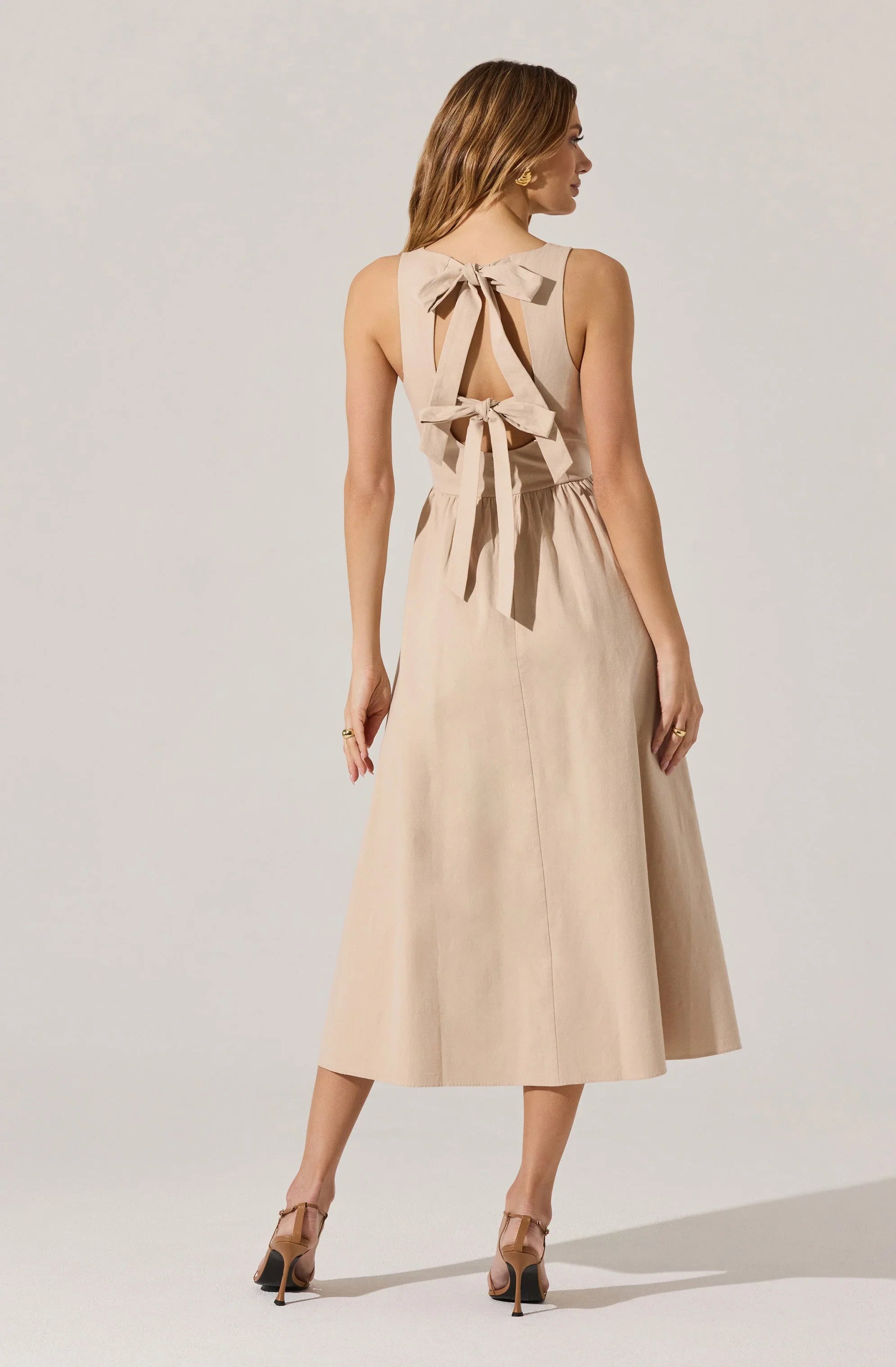 Lbruh Bow Back Apron Midi Dress