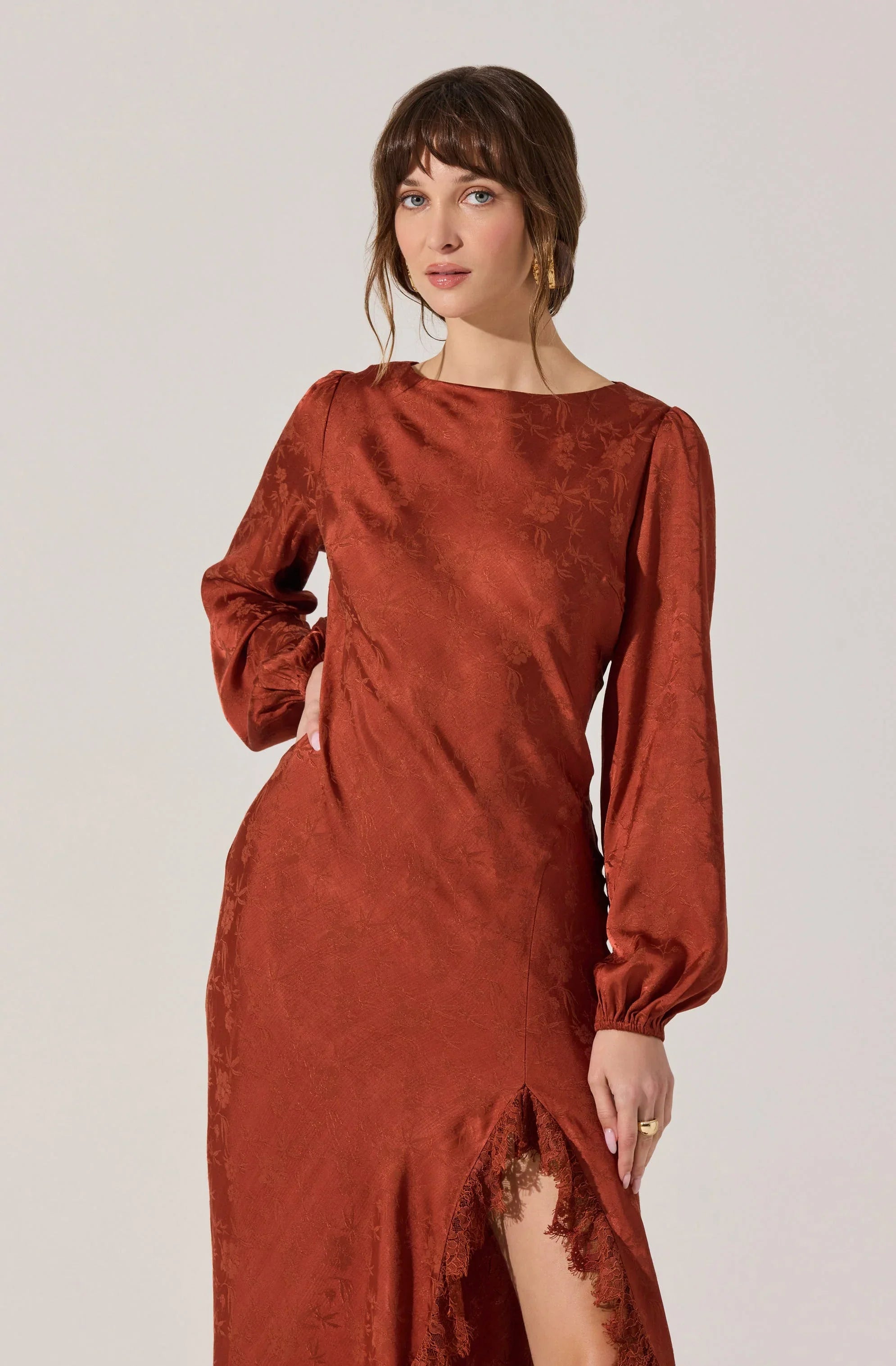 Lbruh Ilaria Floral Jacquard Midi Dress