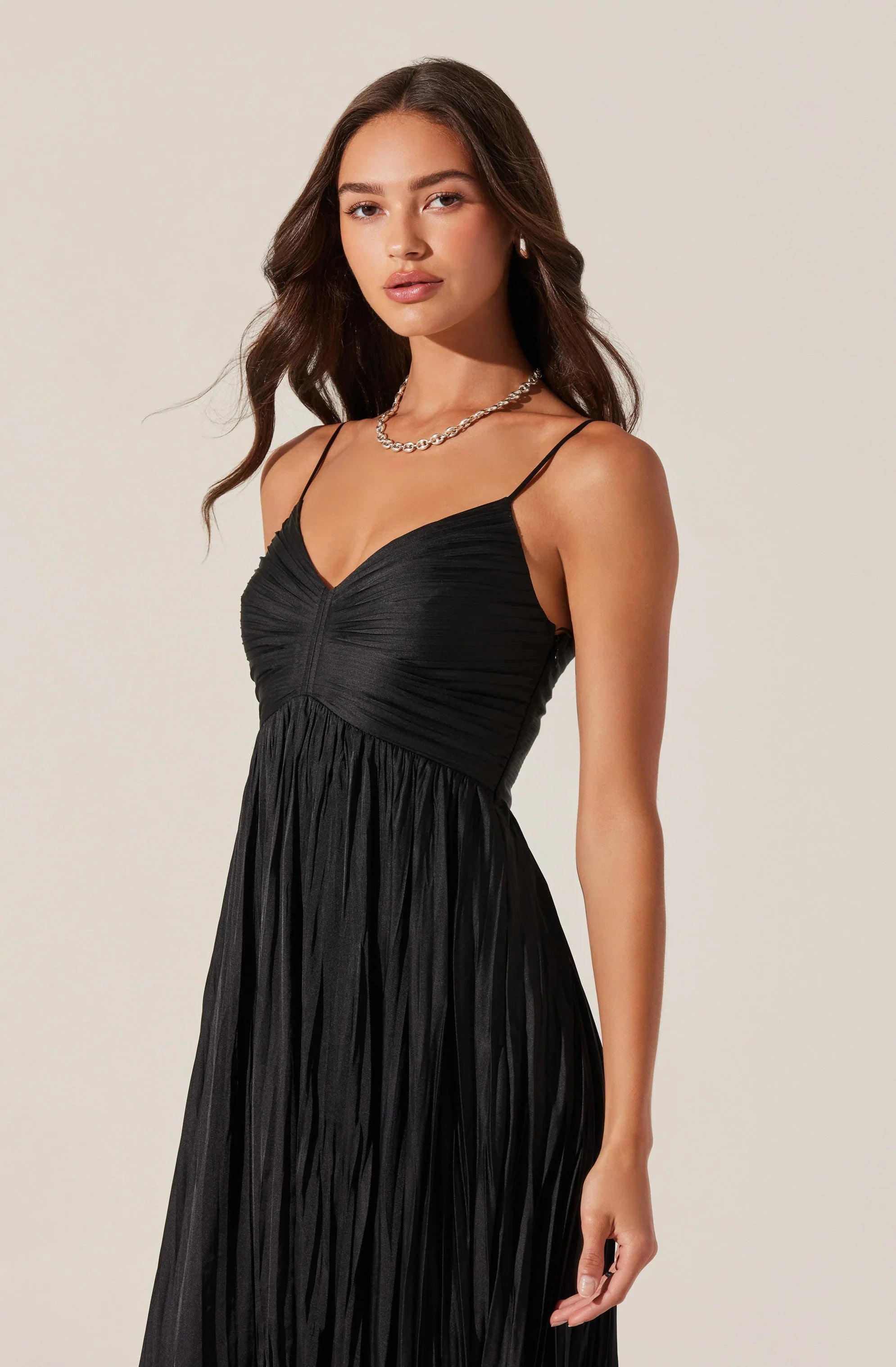 Inixyf Maeve Pleated Midi Dress