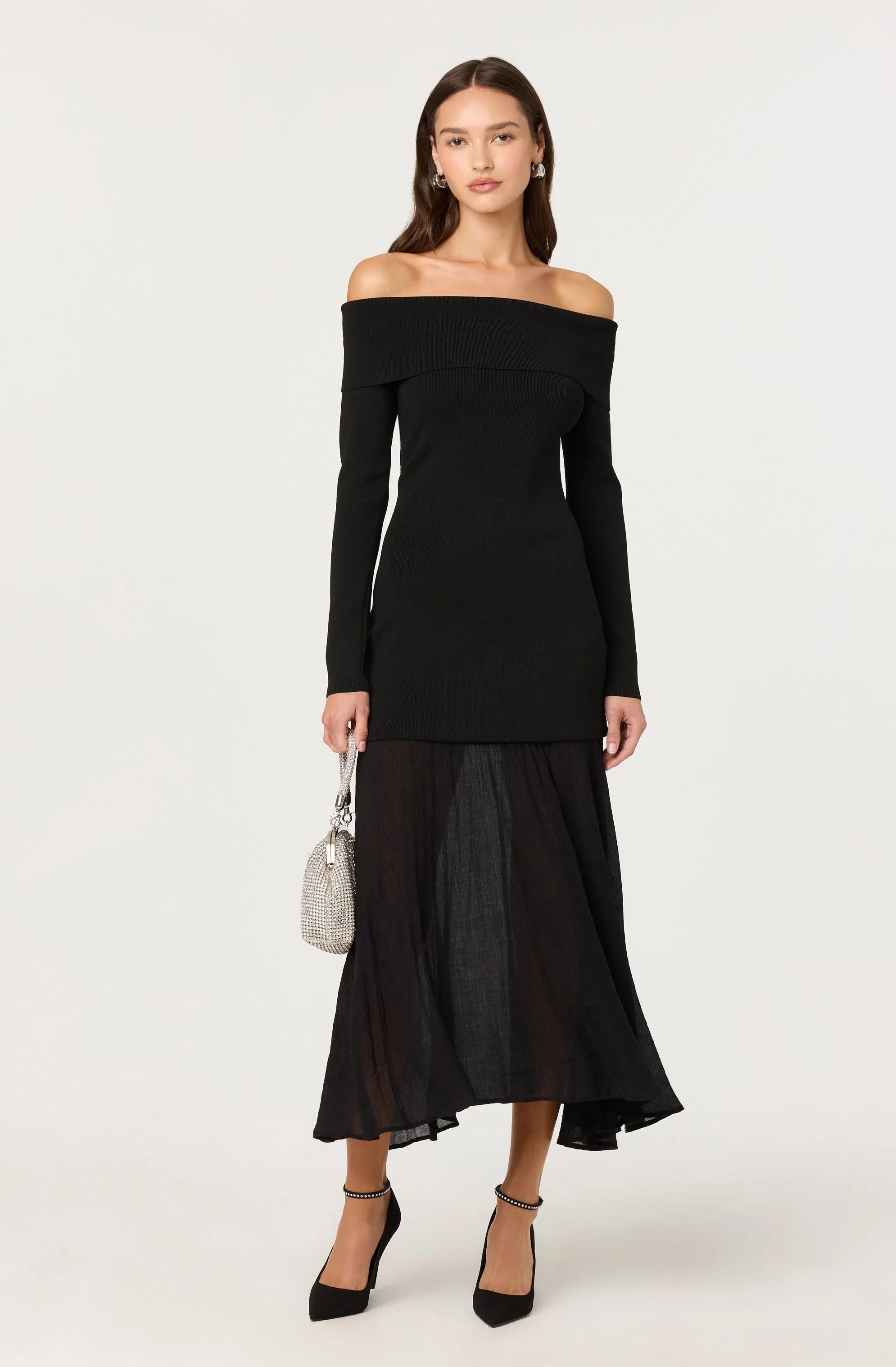 Lbruh Lidia Off-Shoulder Pleated Midi Dress