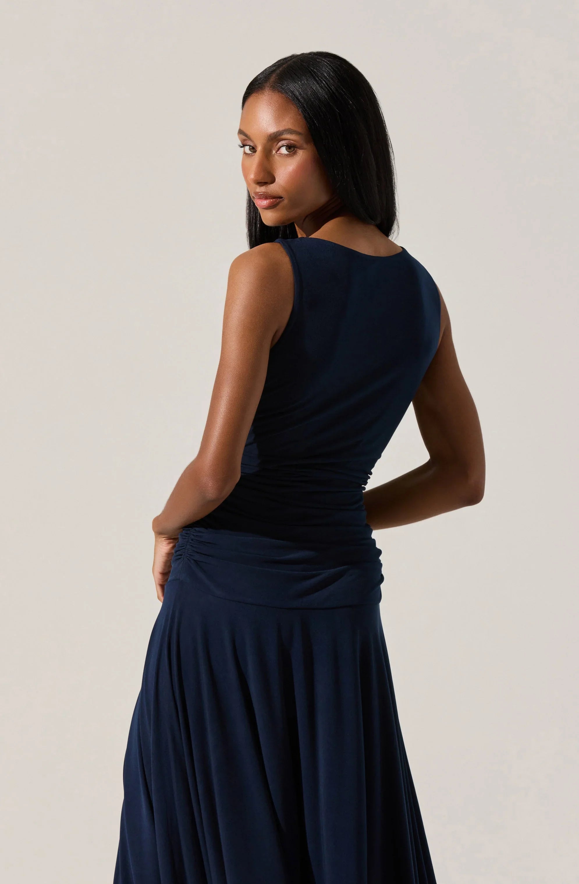 Inixyf Melisandre High Neck Maxi Dress