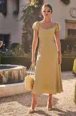 Lbruh Leocadia Embroidered Puff Sleeve Midi Dress