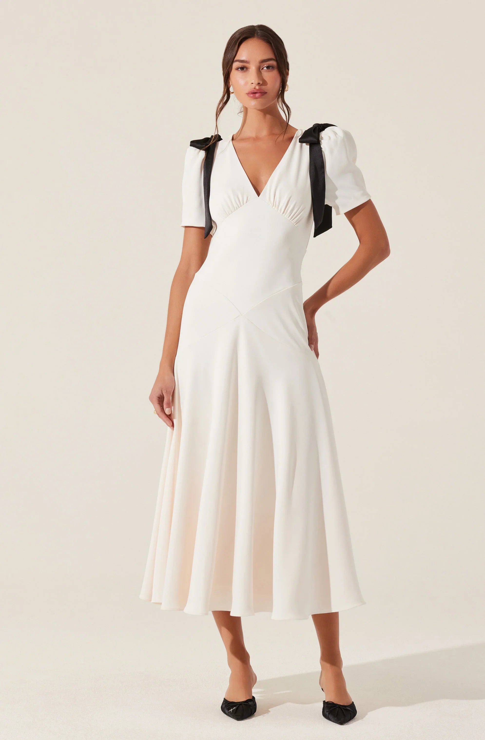 Lbruh Ciela Bow Puff Sleeve Dress