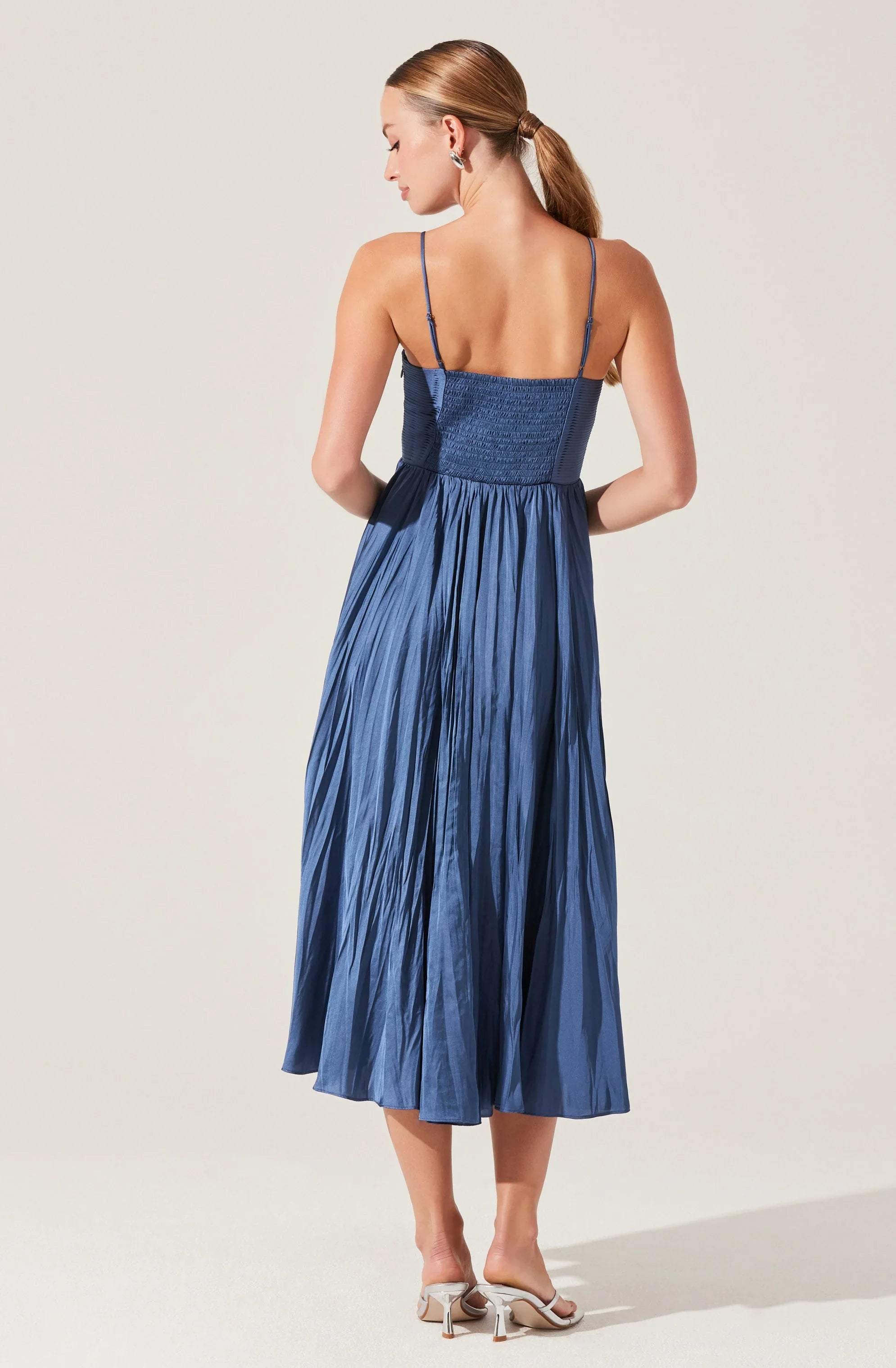 Inixyf Maeve Pleated Midi Dress