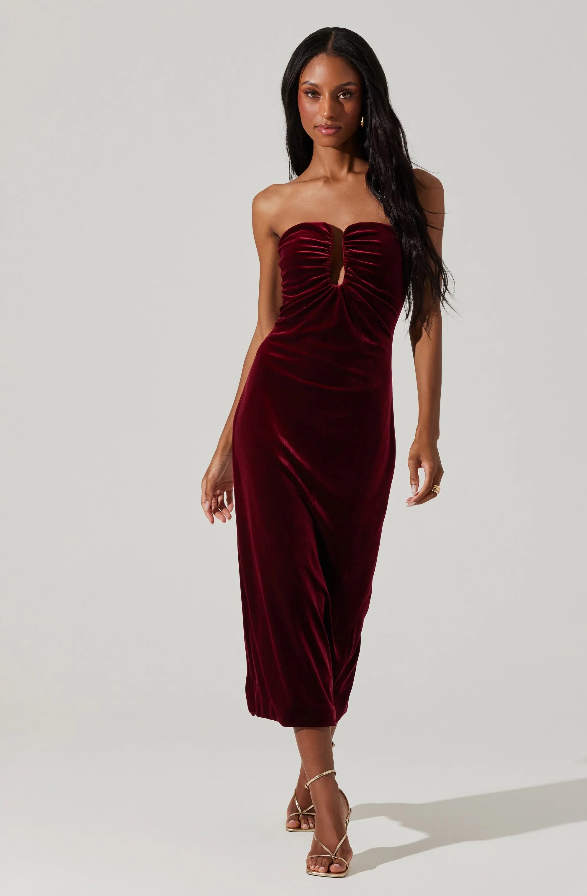 Lbruh Arista Sweetheart Velvet Midi Dress