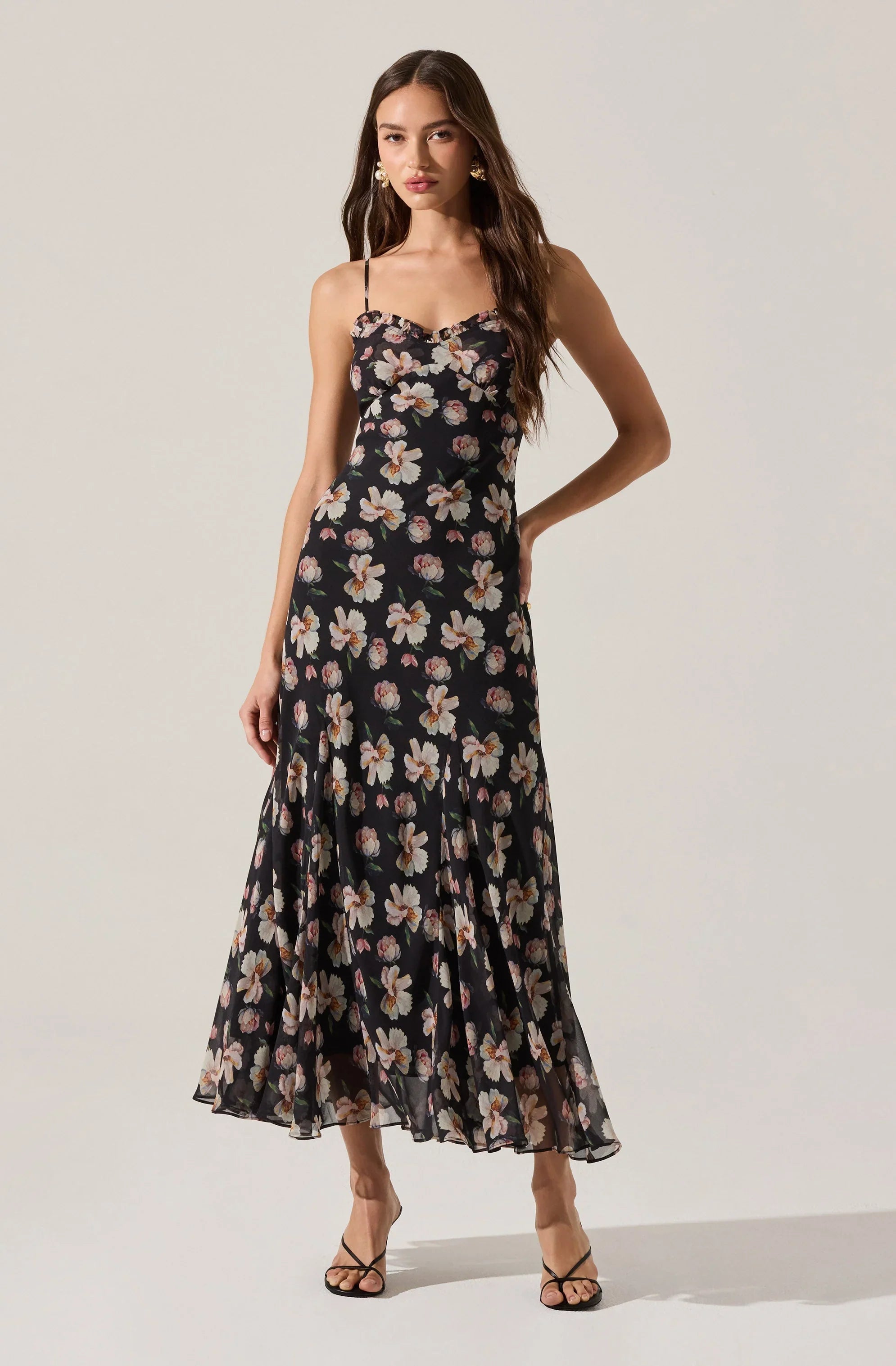 Lbruh Maeryn Sweetheart Ruffle Maxi Dress