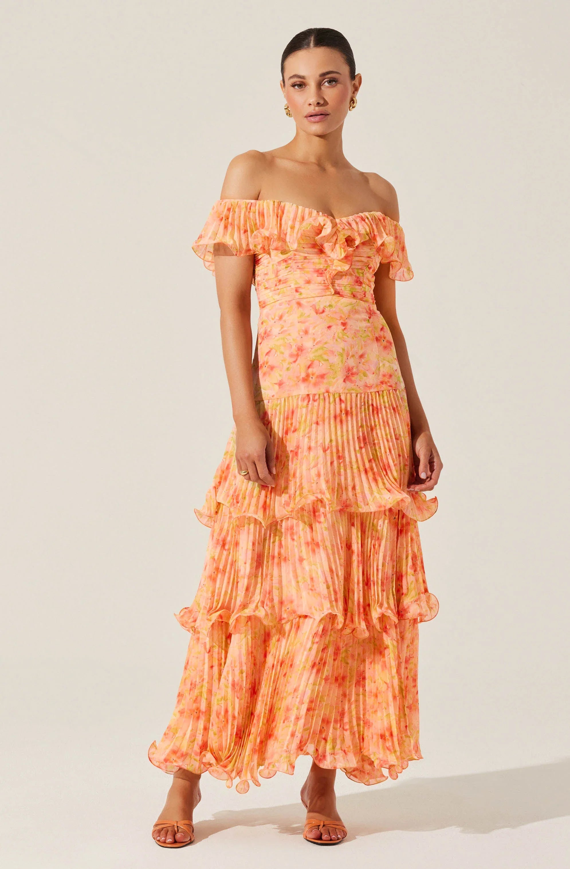 Lbruh Wilder Pleated Floral Maxi Dress