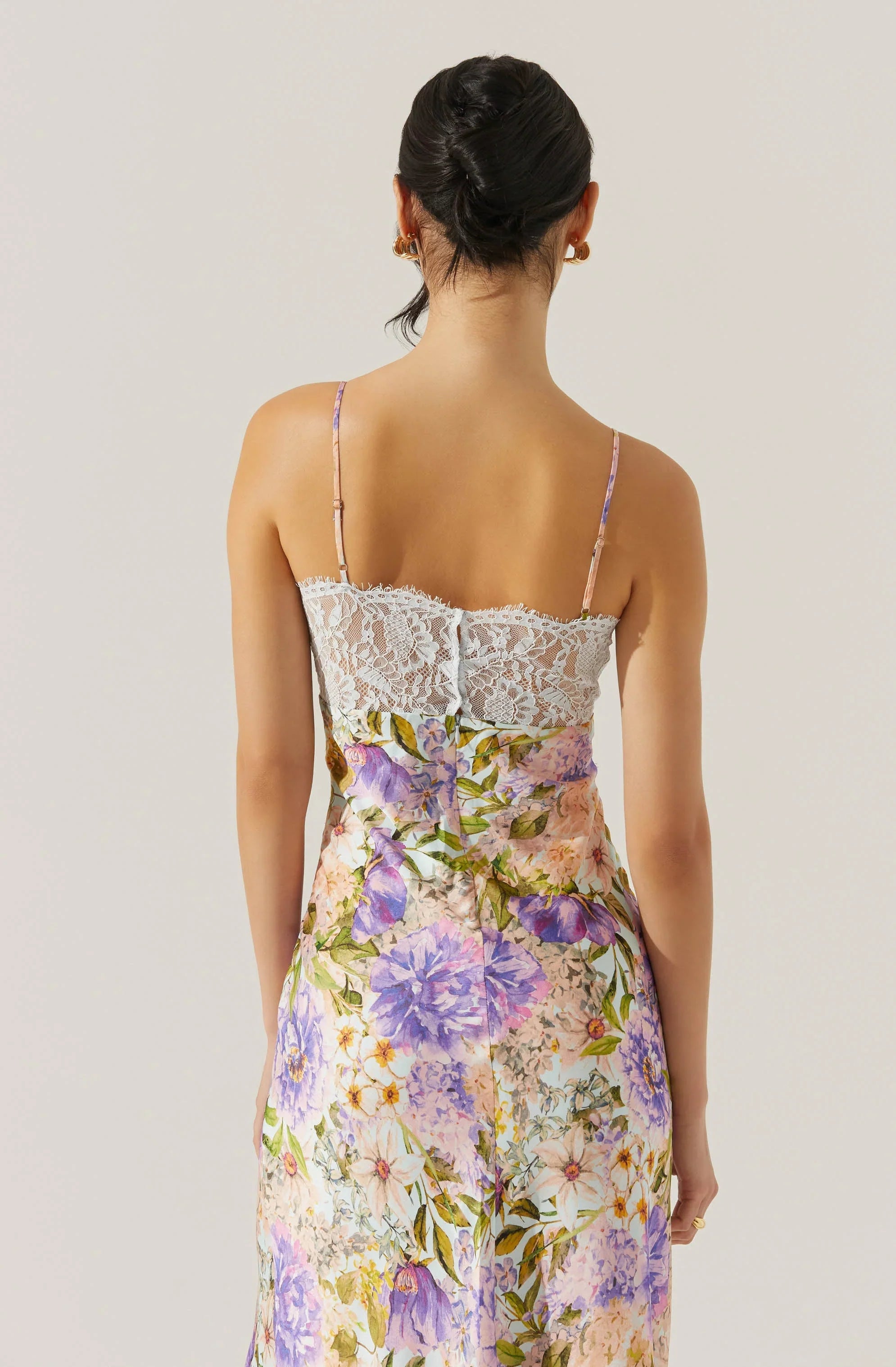 Lbruh Ivanna Floral Lace Maxi Dress