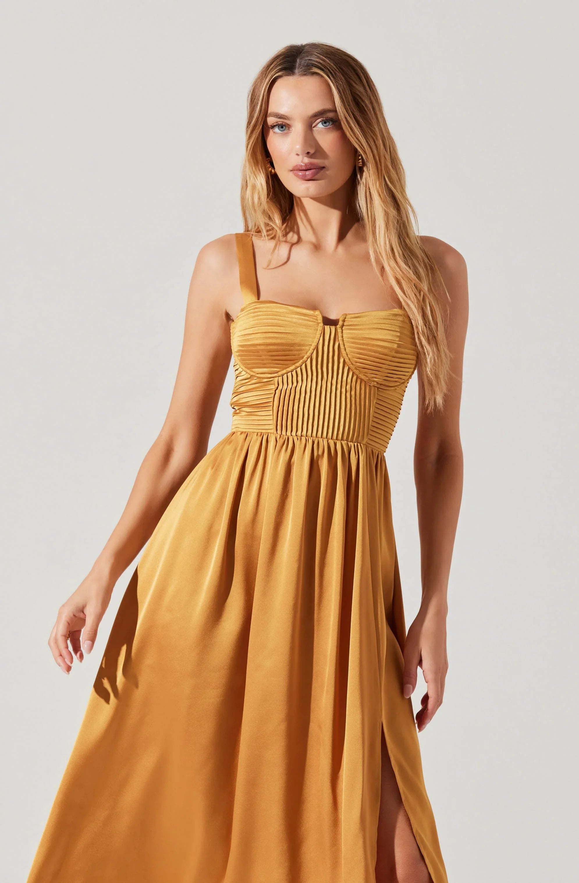 Lbruh Pleated Bustier Midi Dress