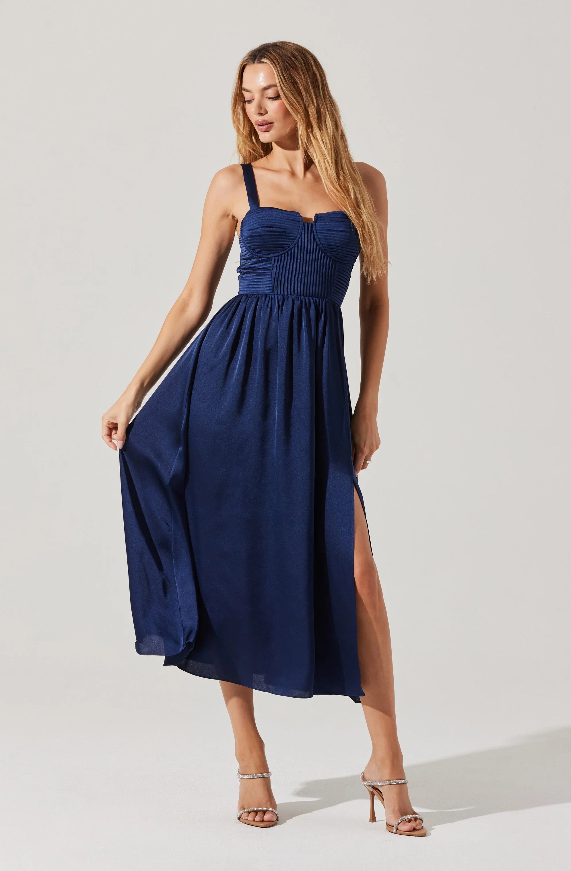Lbruh Pleated Bustier Midi Dress