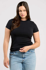 SwiftStretch Seamed Tee | Black