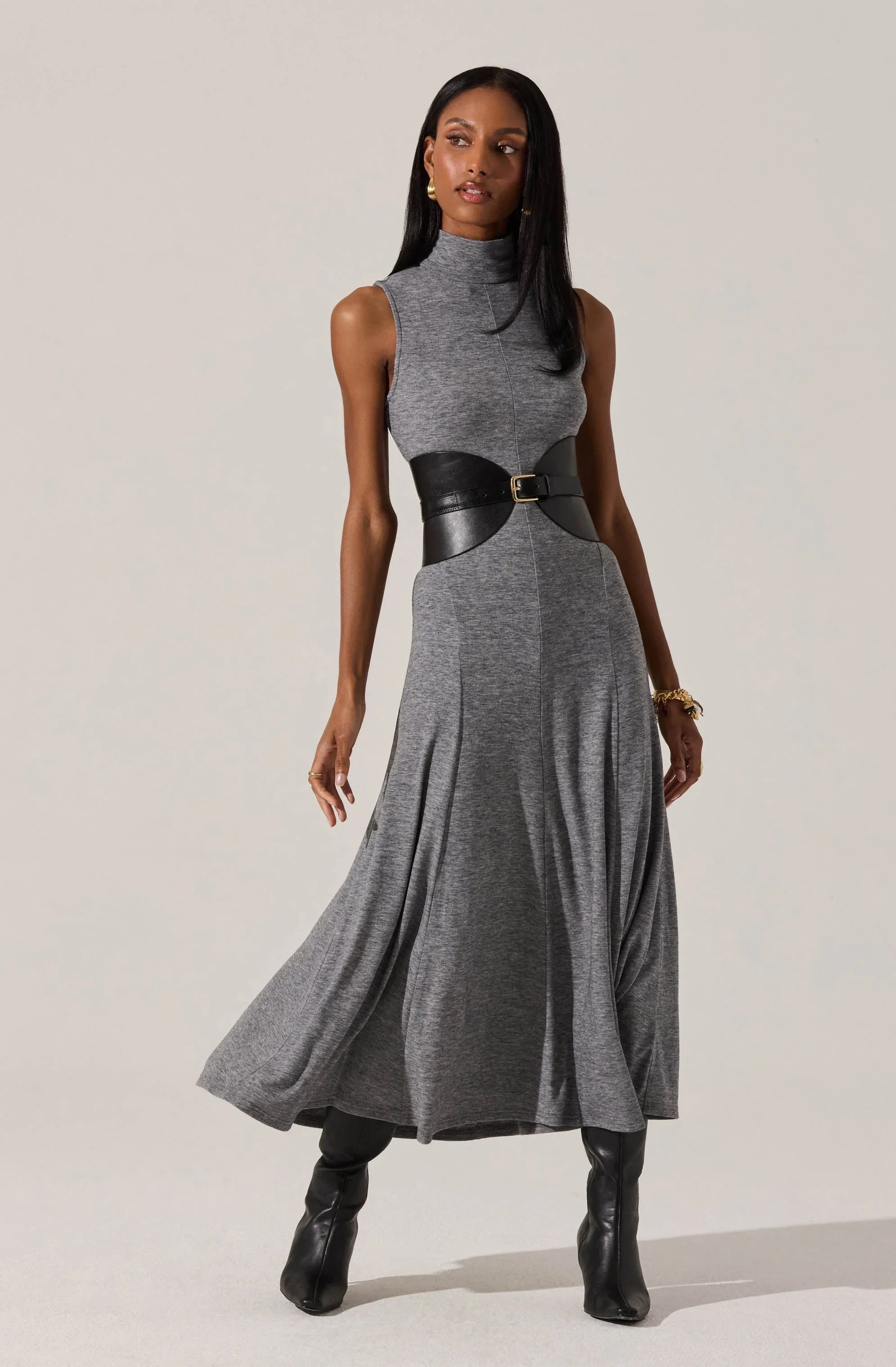Lbruh Haylie Sleeveless Turtleneck Sweater Dress