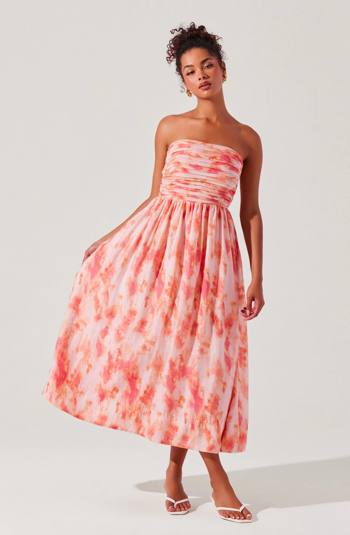 Lbruh Aneesha Strapless Pleated Midi Dress