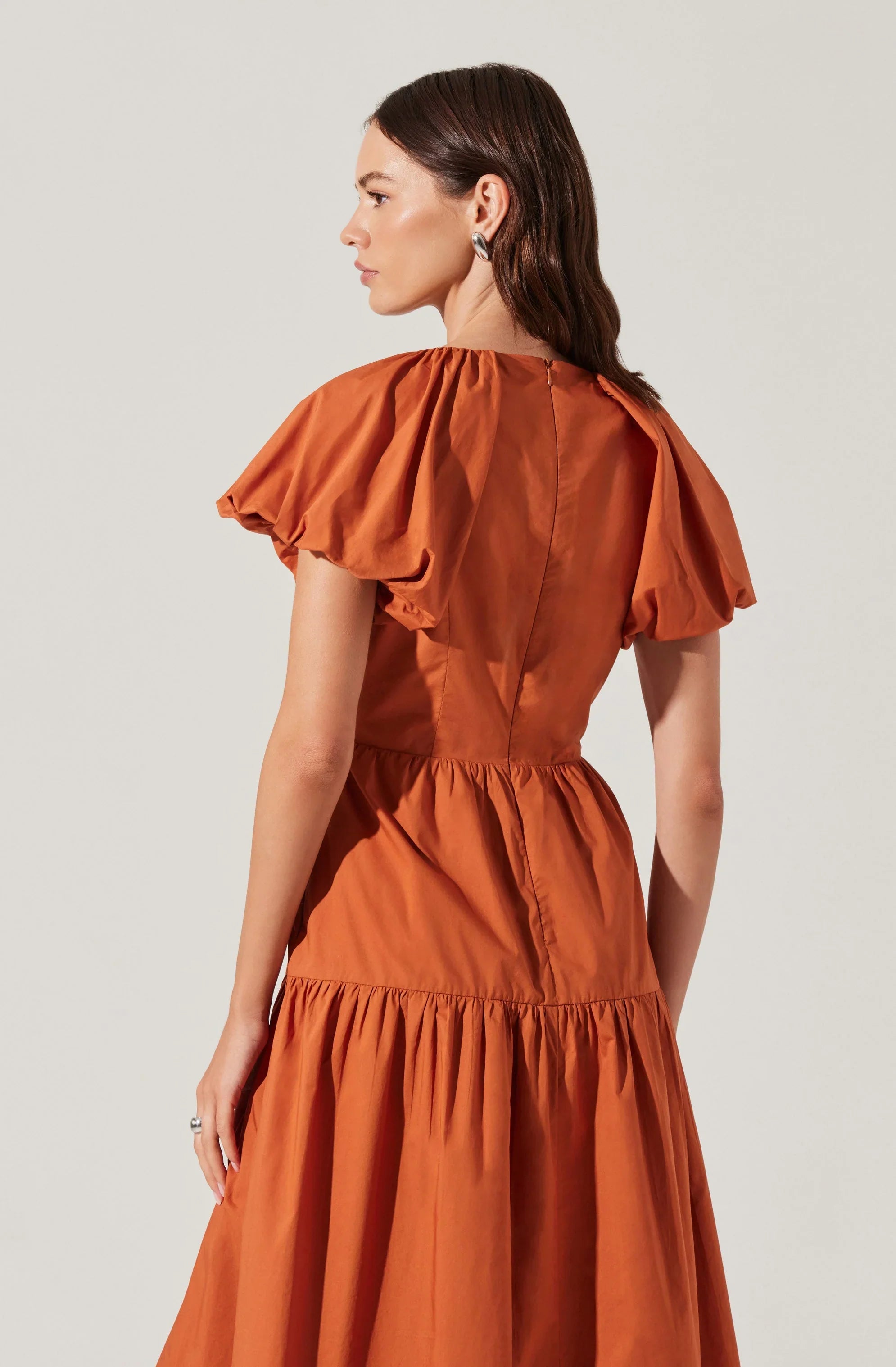 Lbruh Aine Tie-Front Midi Dress