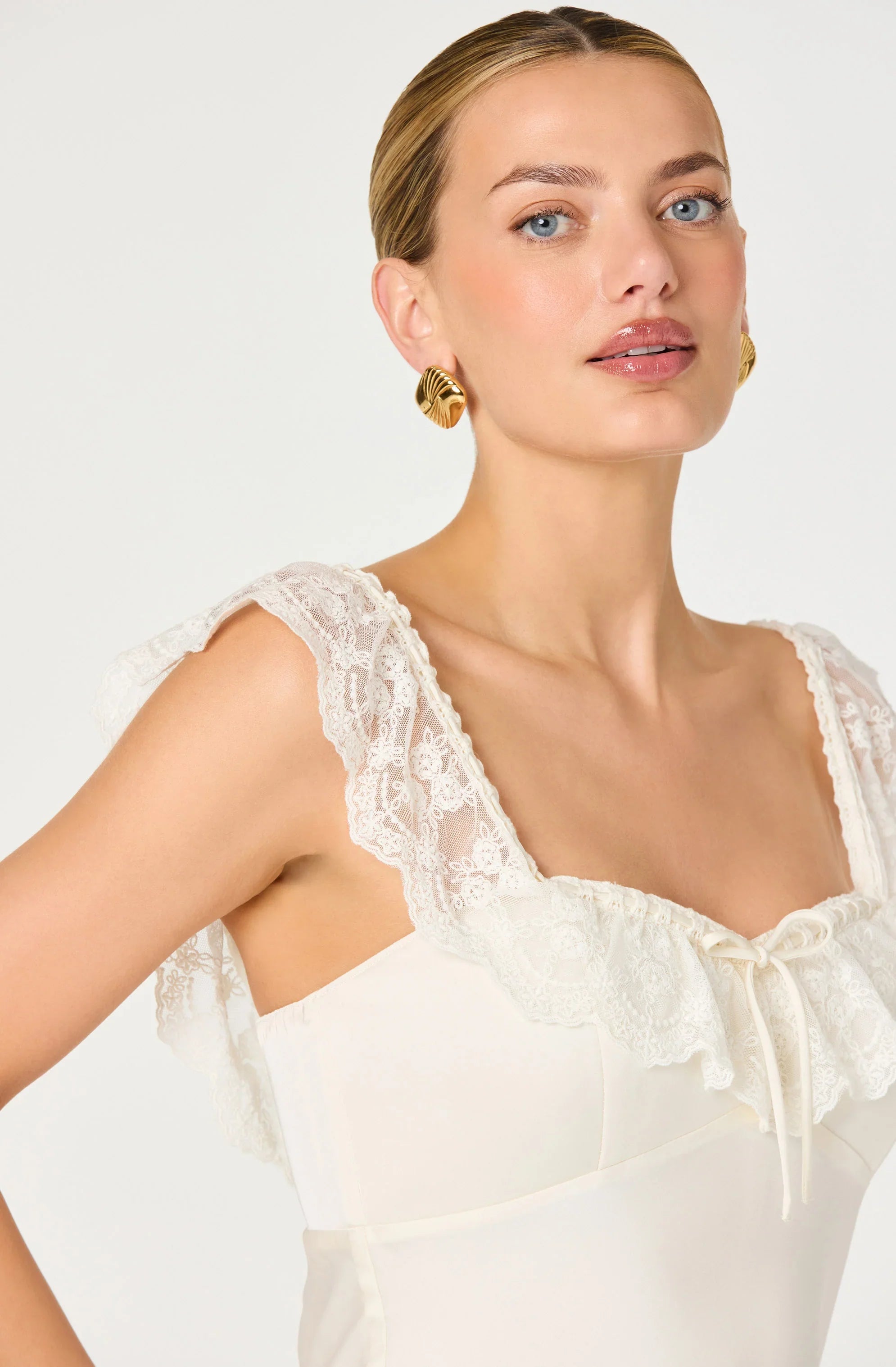 Inixyf Makiya Lace Strap Empire Waist Midi Dress