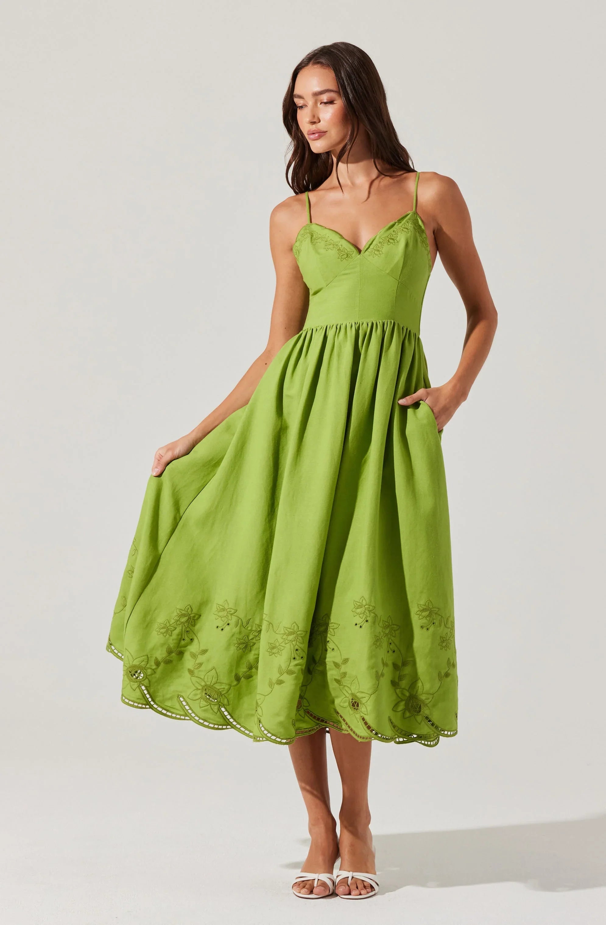 Inixyf Kaidi Embroidered Midi Dress