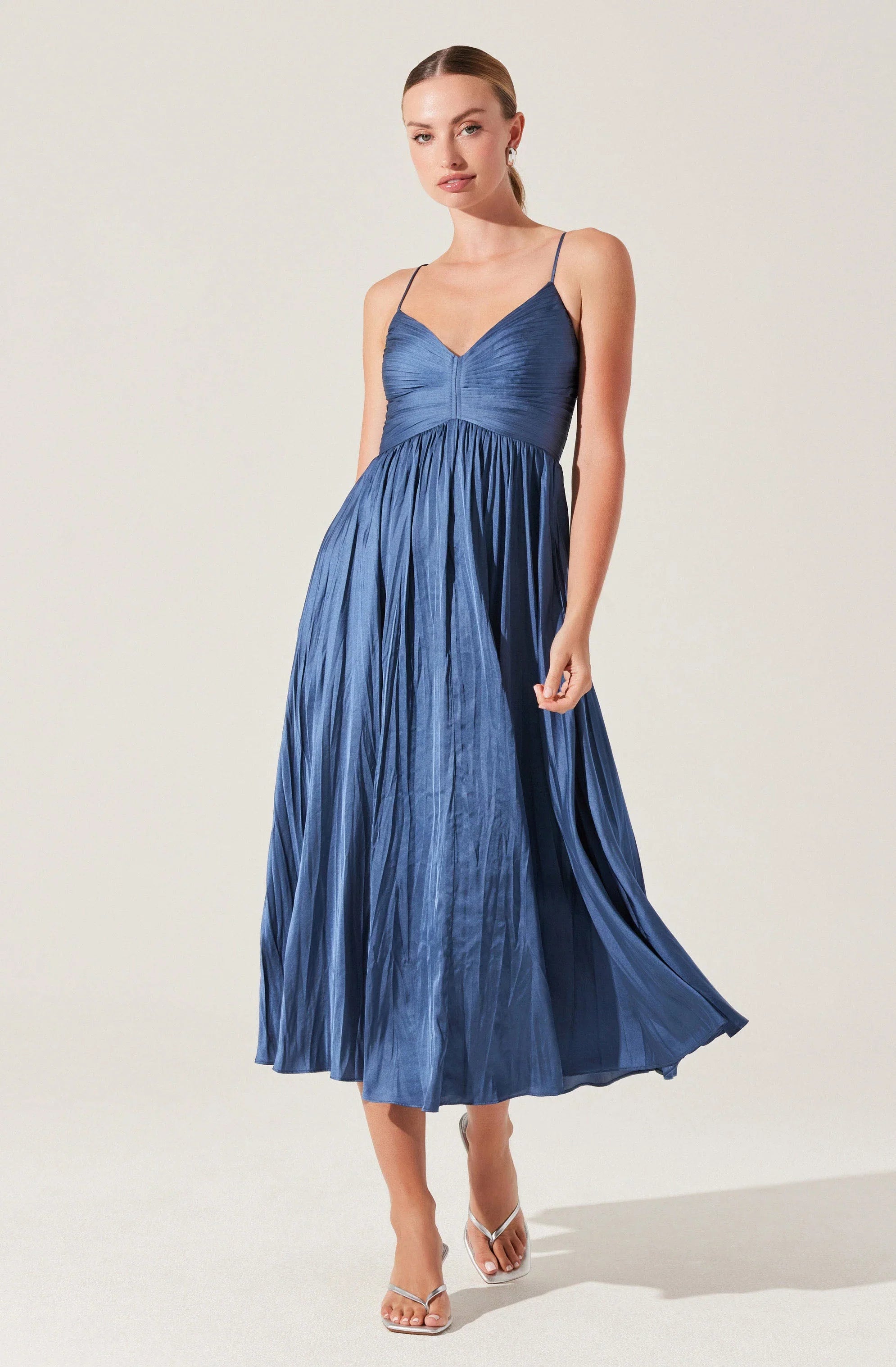 Inixyf Maeve Pleated Midi Dress