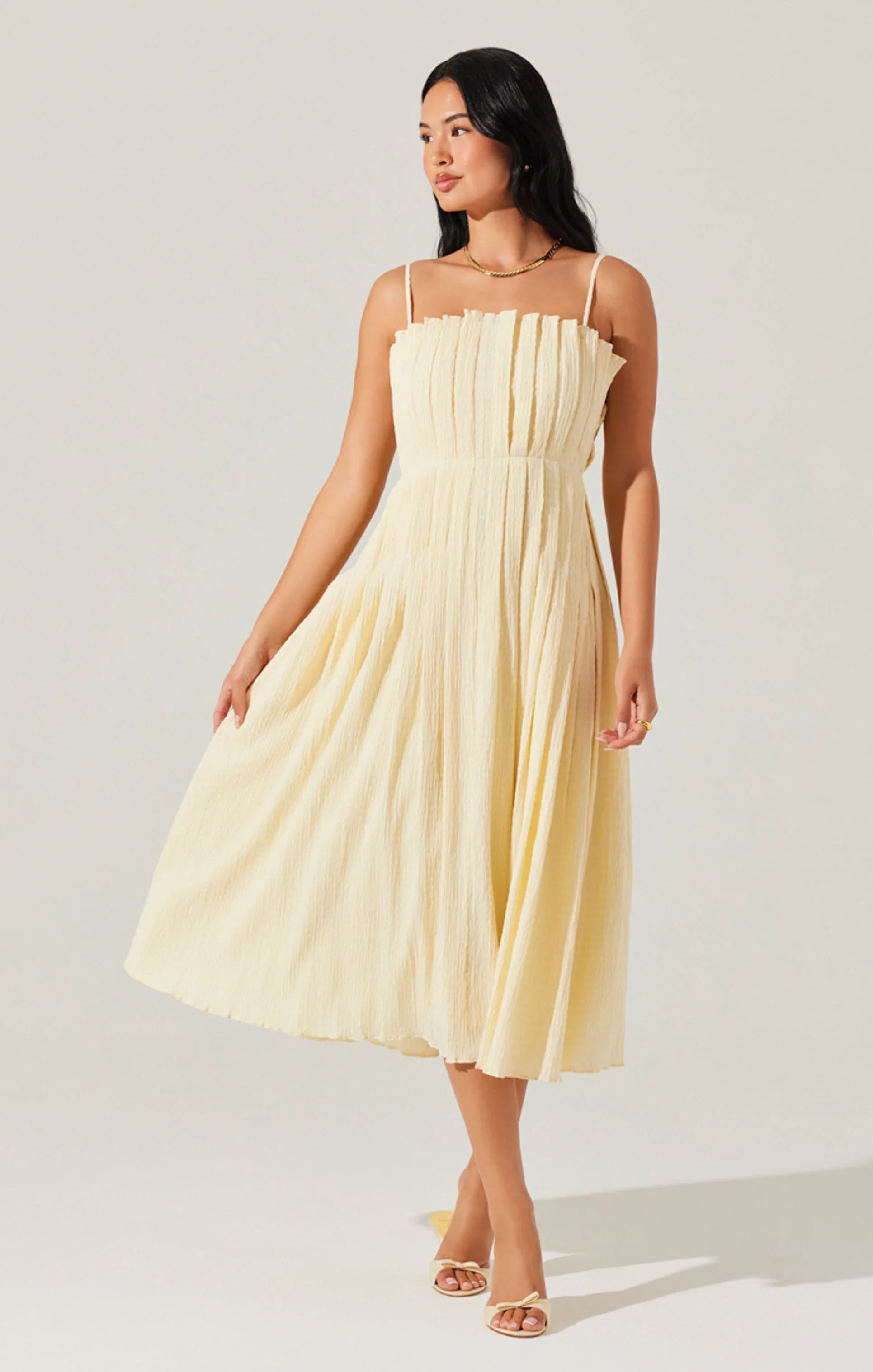 Lbruh Sunny Pleated Midi Dress