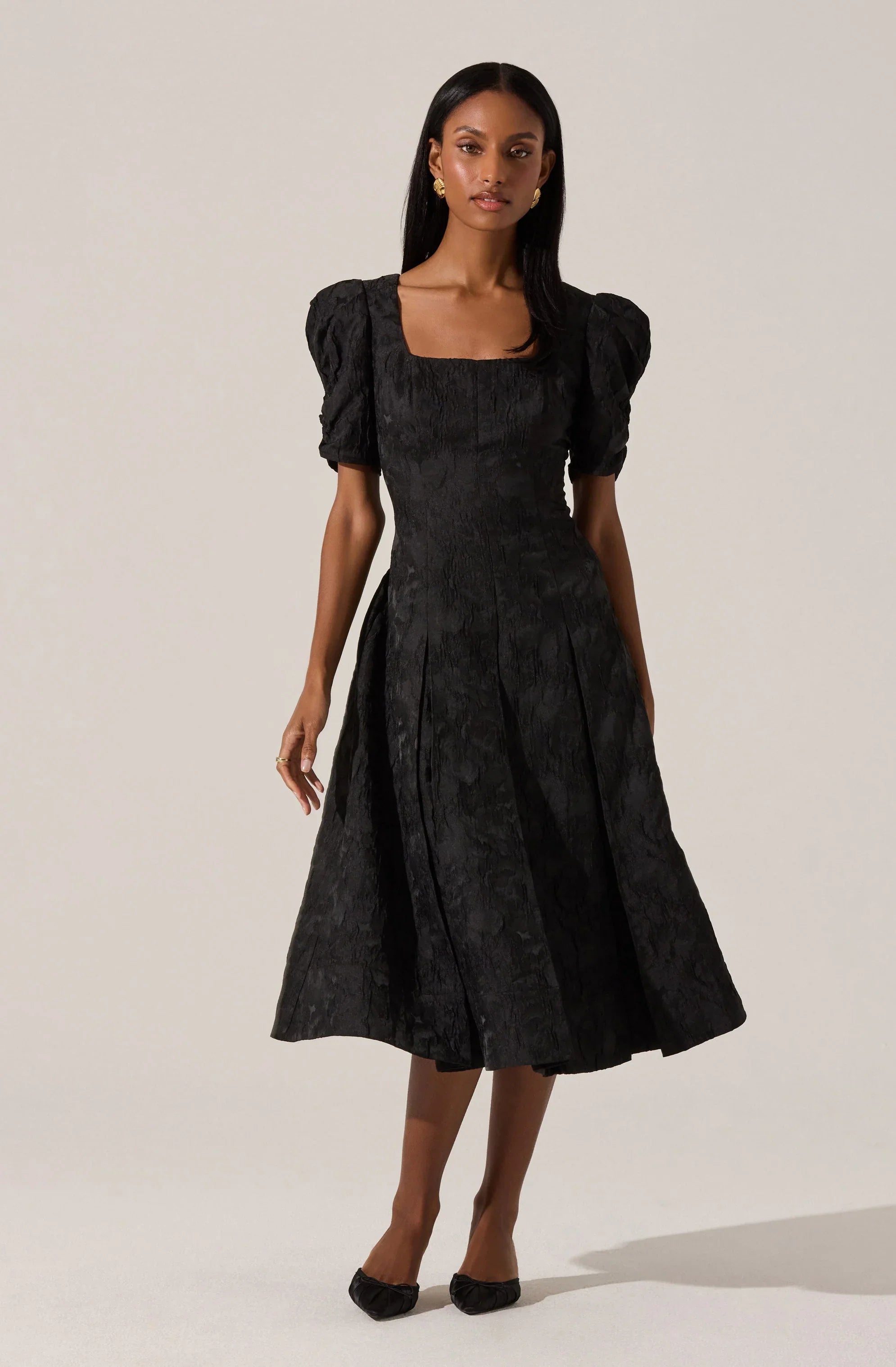 Lbruh Mosella Jacquard Puff Sleeve Midi Dress